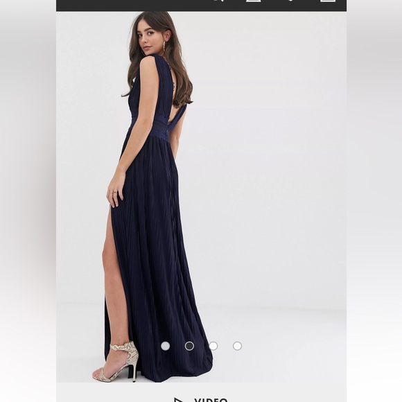 ASOS premium lace pleated maxi dress, navy Blue, deep V neck! Floor length dress - Picture 1 of 8